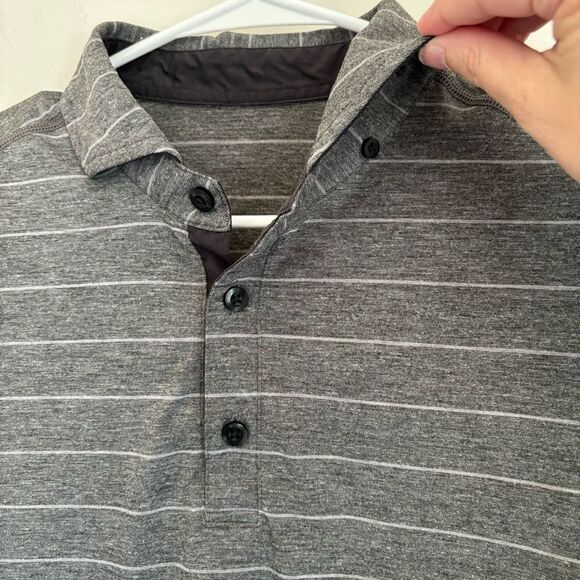 Lululemon Men’s Evolution gray heathered stripped golf polo size medium - EUC! - Picture 7 of 12